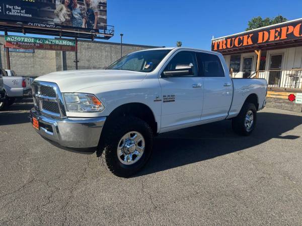 2015 RAM 3500 SLT 4dr - Photo 2