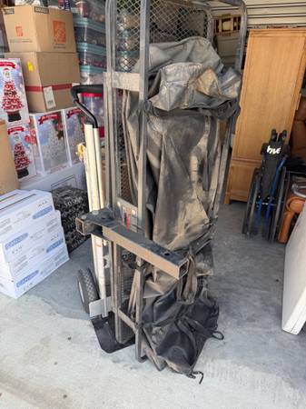 Curt back porch hitch basket with rainproof bag 1