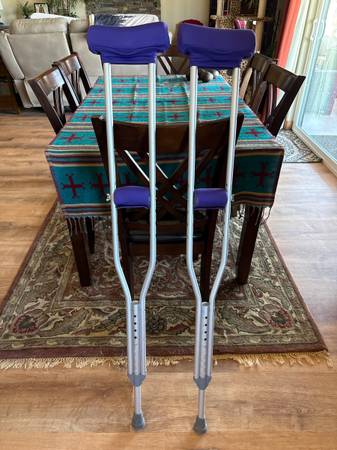 crutches 1