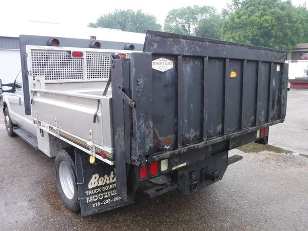 2013 Ford f-350 Super Duty XL 4x2 4dr crew cab Tommy Gate - $15,999 (Saint Bonifacius)63489863944963122