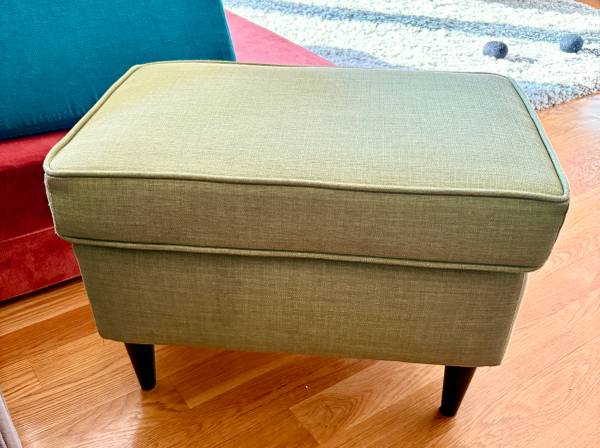 Ikea Strandmon Skiftebo green ottoman footstool like new 1
