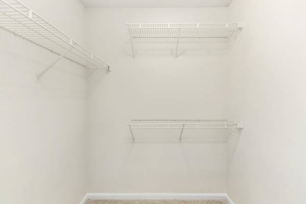$1,695 / 1br - 546ft2 - Den or Study, Shimmering Swimming Pool, Refrigerator (20300 River Ridge Terrace, Ashburn, VA)64040193172738124