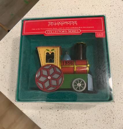 Vintage Hallmark 1986 Tin Locomotive 1