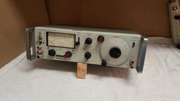 HP - Hewlett Packard 334A Distortion Analyzer 1