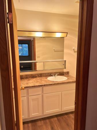 $900 / 2br - RENT SPECIAL! Mead Ave Apts 2 Bdrm w/ Heat included MUST SEE! (sheboygan)63813312117507121