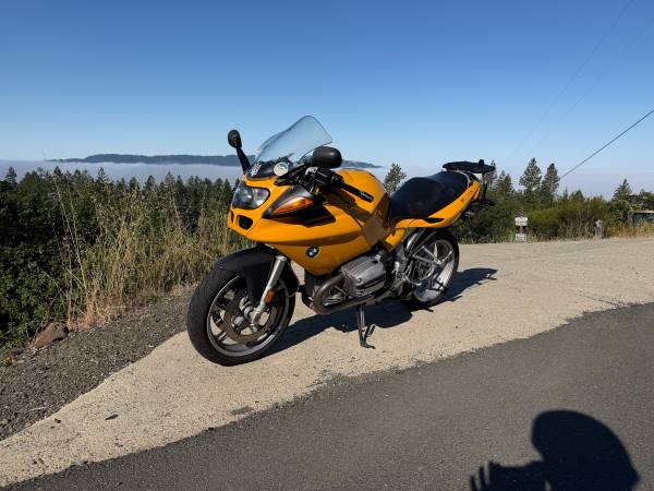 Beautiful BMW R1100S