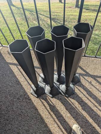 Decorative metal vases (6) 1