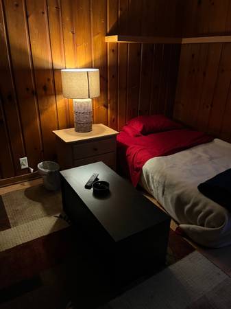 $875 ROOM FOR RENT PRIVATE ENTRANCE avail Nov  1st (Como Park)63868698270081123