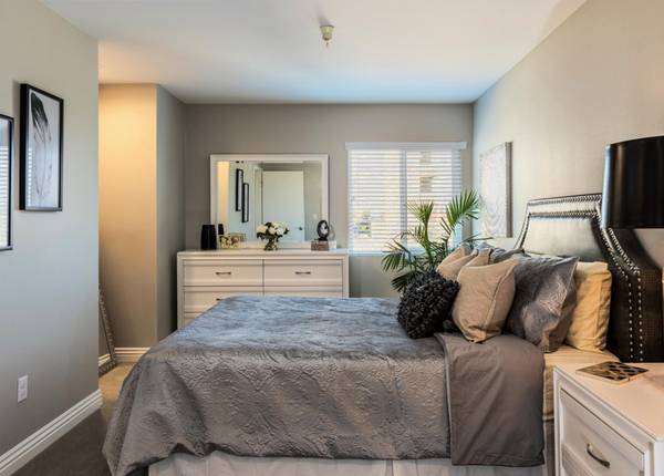 $2,495 / 1br - 1 MO FREE- CALL! - Pool & Lounge, Coffee Bar - Pets Welcome (Hillcrest)63657173649153123