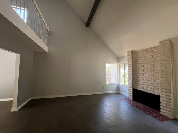 $4,990 / 4br - 2500ft2 - 3 Car Garage- 4 Bedrooms (West Hills)63800690066819124