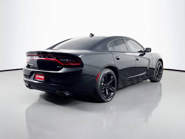 2018 Dodge Charger SXT Plus - $19,995 (_Dodge_ _Charger_ _Sedan_)63623226884737124