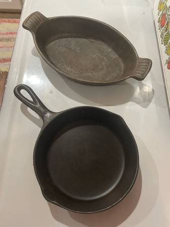 Cast Iron Small Skillets 1