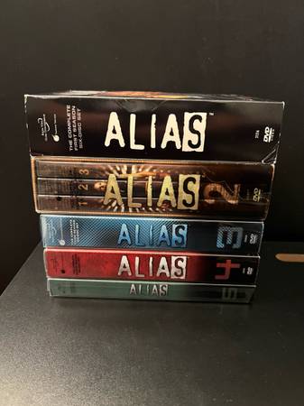 その他 Alias: Complete Seasons 1-5 [DVD] Amazon.com: Alias - Season 1-5 The Complete Set [DVD