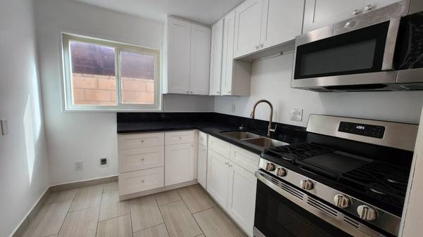 Beautiful Single Apartment locate in great area 1