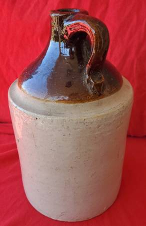 Antique Crock Moonshine Jug Stoneware 1 gallon with handle - $25 (Tacoma)63471421801857124