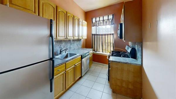 $139,900 / 1br - 650ft2 - 1 Bedroom Co-op for Sale in Mount Vernon! - 663 Locust Street #5G63827204911233120