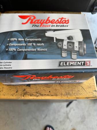 Honda Civic  New Master Cyclinder 1