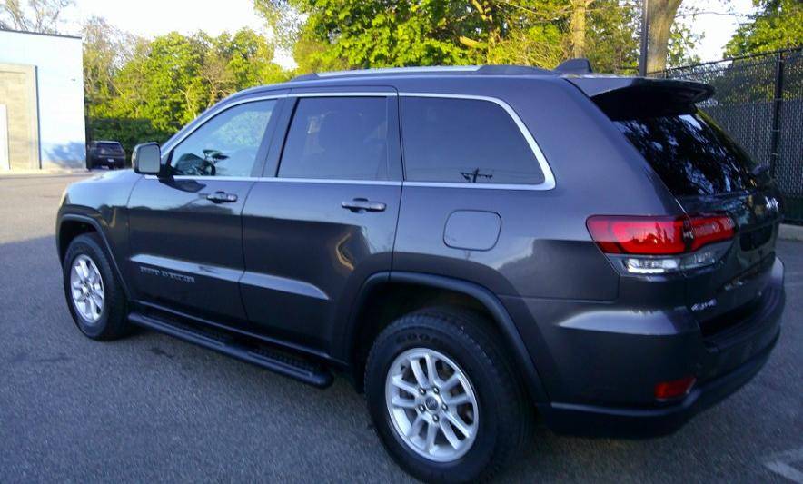 2020 Jeep Cherokee Laredo E 4x4 ONLY 60k * NO GIMMICKS / REAL PRICE *