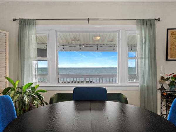 $479,999 / 2br - 1415ft2 - OCEAN FRONT CONDO - FOR SALE (Winthrop)63863134899715124