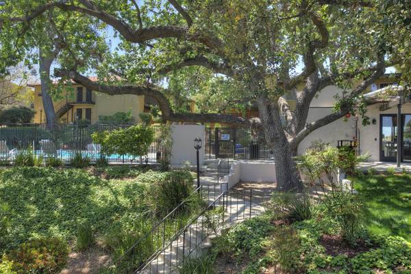 $2,945 / 2br - 962ft2 - On-site Maintenance and Management, Large Closets, Two Dog Parks (300 Rolling Oaks Dr, Thousand Oaks, CA)63800711588737123