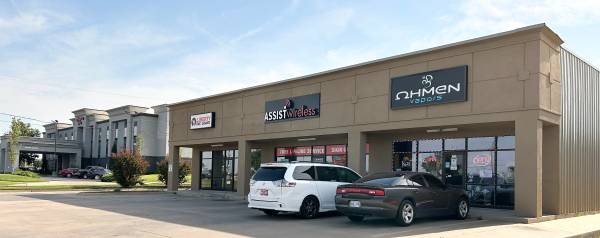 $1,895 / 1375ft2 - Rent Commercial Store on Hwy 75 in Bartlesville. Prime Location ! (Bartlesville)63806118838275122