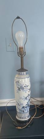 Vintage Chinoiserie Blue White Porcelain Bird & Plum Blossom Table Lamp 32” 1