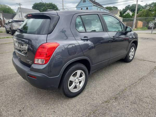 2016 Chevrolet Trax AWD LS con pocos kilómetros - $8.495 (Lowell, MA *www.daveducharmesauto.com)63495965639939123