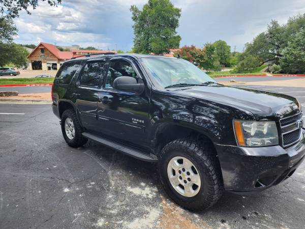 2010 Chevy Tahoe 4x4 - $8500 (Austin)63491253277569121