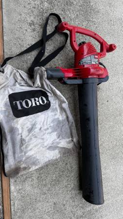 Toro Leaf Vacuum and Blower 1