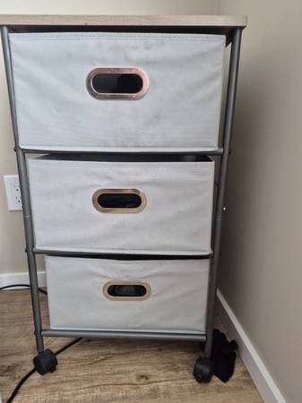 Clothes drawer 1