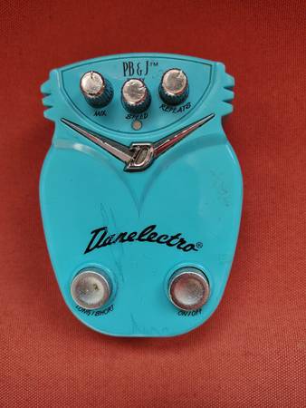 Danelectro PB&J delay guitar pedal 1