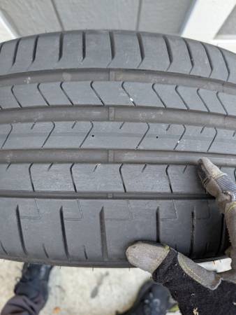 235/35R-20 Pirelli P Zero (PZ4) T0, PNCS XL Tesla Model 3 1
