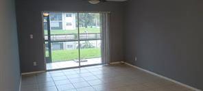 $1,475 / 1br - WATER VIEWS.. 1 BED, 1.5 BATH 1ST FLOOR CONDO.. WASHER AND DRYER (TAMARAC)64049275541507122