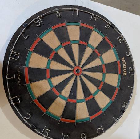 VINTAGE NODOR DARTBOARD 1