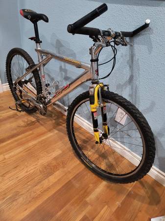 Vintage 1990's GT Avalanche - bicycles - by owner - bike sale
