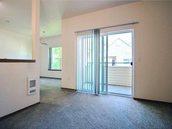 $1,649 / 2br - 1056ft2 - Lavadora / Secadora en Cada Unidad, Cocinas Atractivas de Estilo Europeo63672582487041123