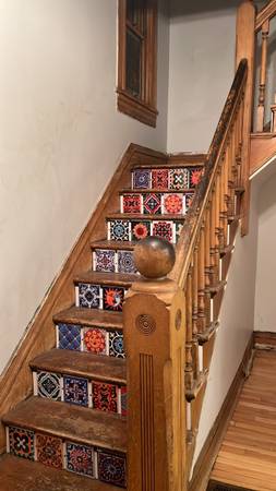 A Bedroom in Charming Victorian House - Lincoln and Bayaud 1