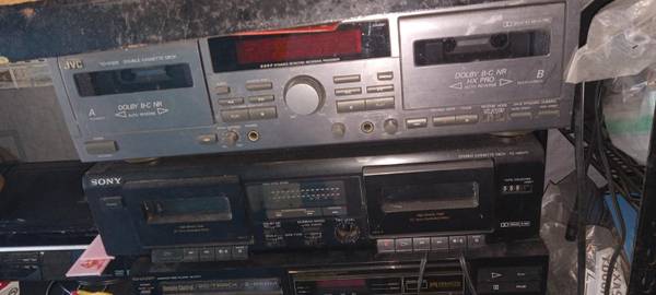 5 DISC CD PLAYERS/DUAL CASSETTE PLAYERS/RECORD PLAYERS 1