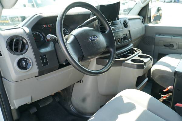 2014 FORD E150 E-150 E 150 ECONOLINE CARGO VAN - UN SOLO PROPIETARIO - $11,993 (KENNESAW)63620372410627124