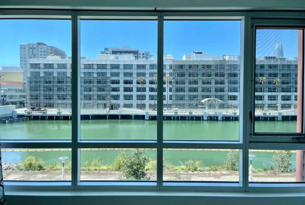 Waterfront Studio Jr 1B/1B nr SF Caltrain W/D A/C Gym Pool