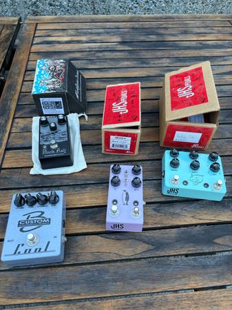 JHS Barber Earthquaker pedals 1