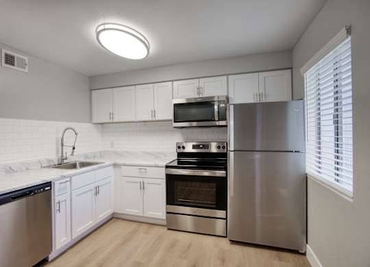 Holiday Look & Lease! Pick a Stocking & Save—Up to 1 Month Free 🎁 1