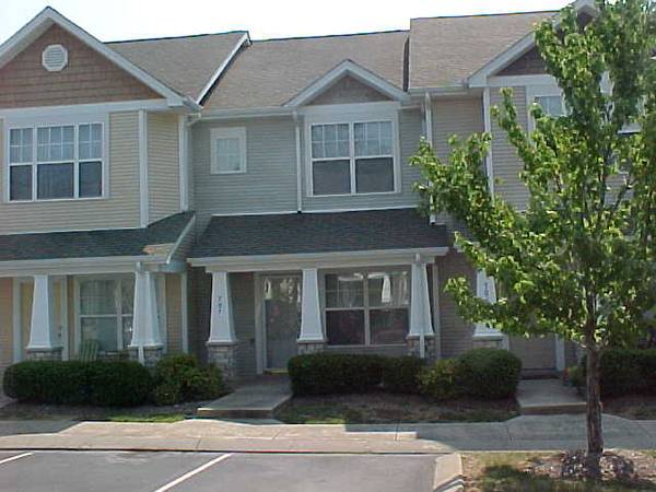 $1,495 / 2br - Donelson Townhome for rent near lake.  2/1.5 Bath (Nashville, Donelson , Hermitage)63680264000769120