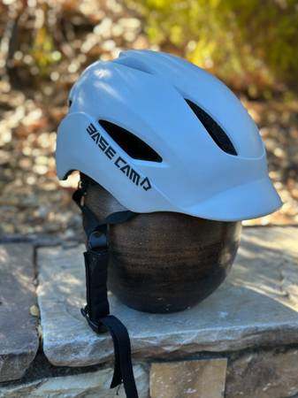 Kids bike helmet BaseCamp 1