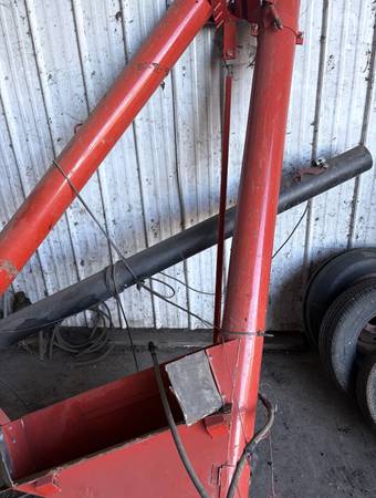 Westfield endgate drill auger 1