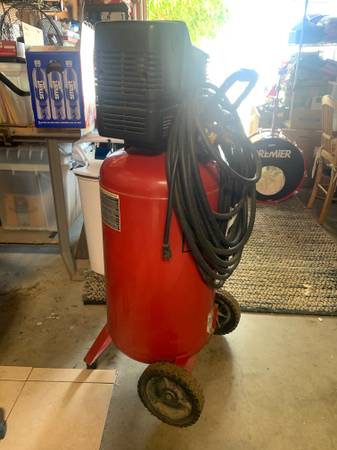 25 Gallon Air compressor Craftsman 5.5 HP 1