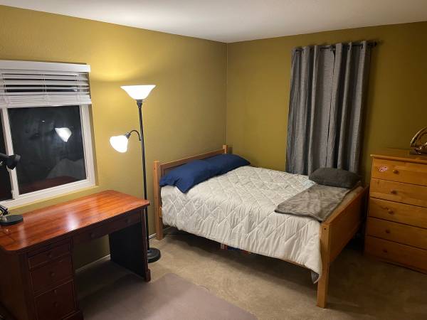 $1,200 / 1br - 130ft2 - $1200 / 1br Furnished Private Room In Beautiful House On Quiet Street (San Diego / Sabre Springs)63657173680259121