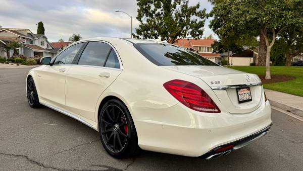 Mercedes-Benz S63AMG 1
