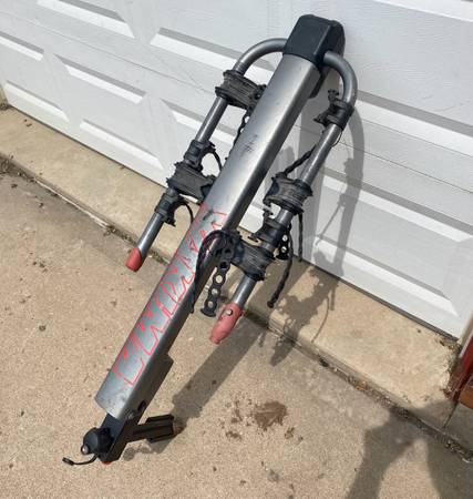 Yakima 4 Bike Tilt Away Rack with Locking Wedge and Key 2” Hitch Adapter 1
