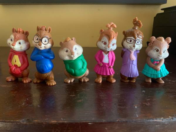 Alvin & the Chipmunks (The Speakquel) Happy Meal Toys (CASH ONLY) 1